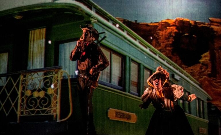  Una gran obra puedes ver en el Teatro UC